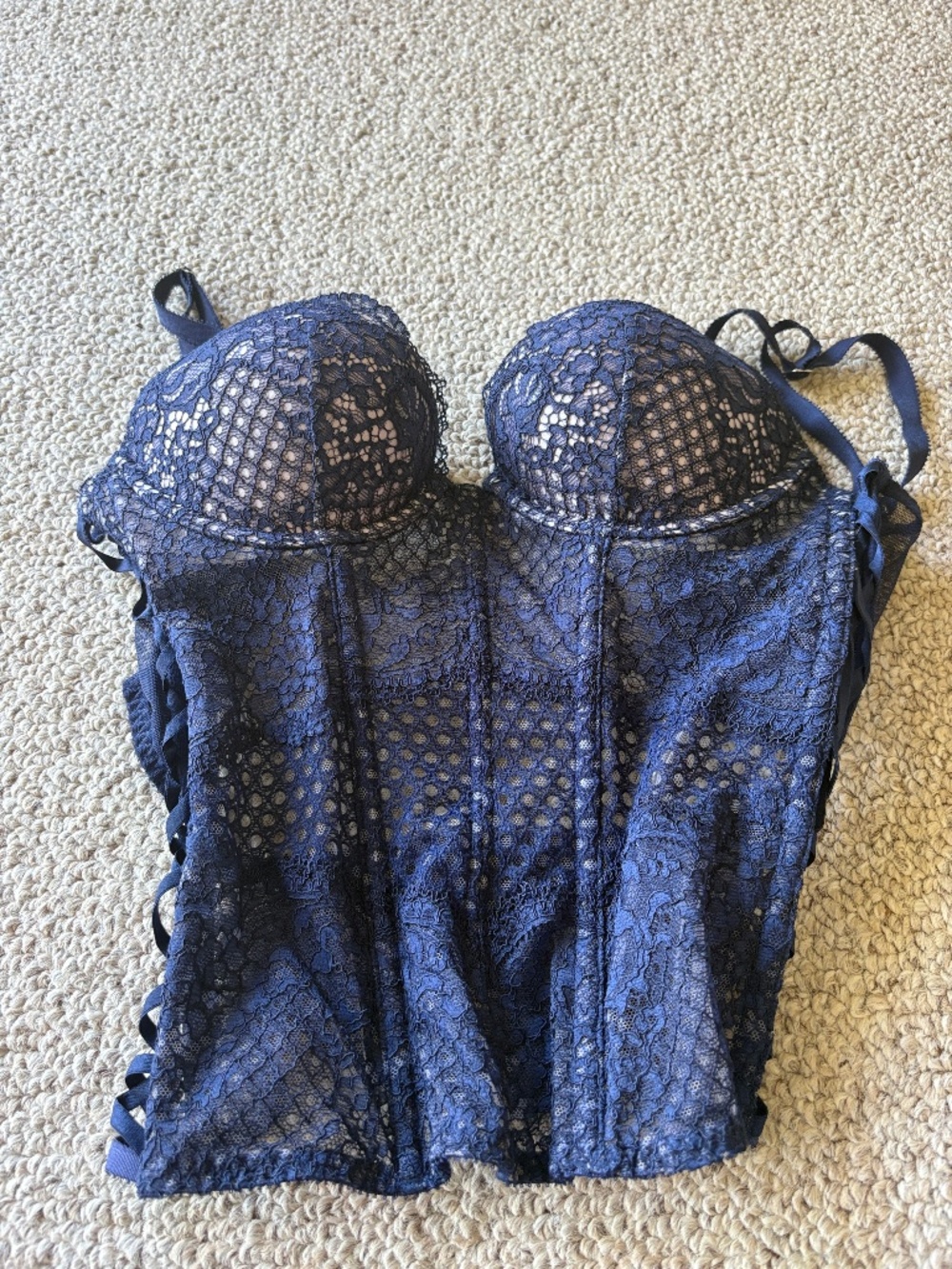 Victoria's Secret Navy Lace Corset Bustier 34B Underwire Boning Glam Sexy Chic